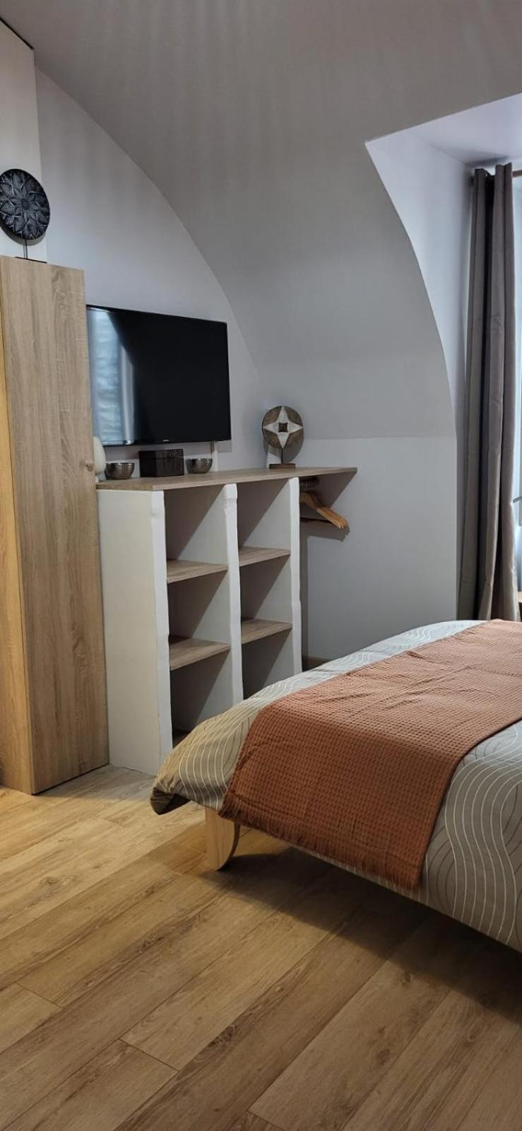 Apartment Entre Uzes Et Le Pont Du Gard La Cachette Romantique *